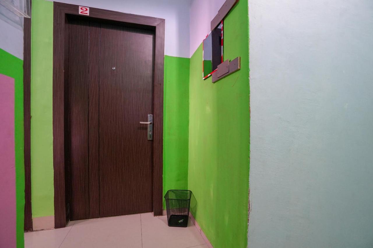 Oyo 1495 Hotel Lendosis Palembang Kültér fotó