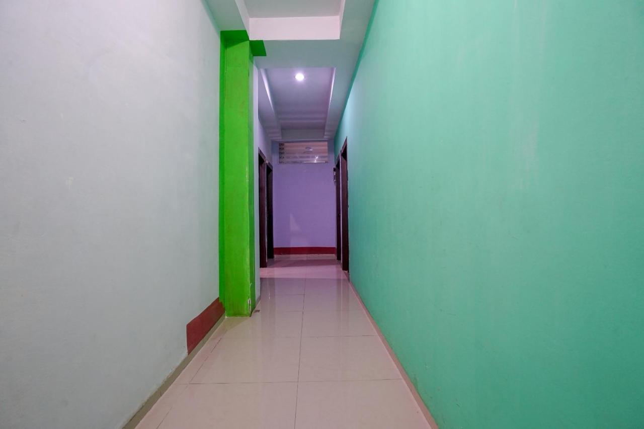 Oyo 1495 Hotel Lendosis Palembang Kültér fotó